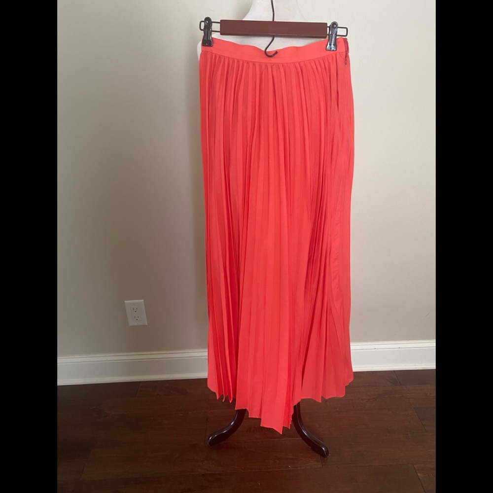 Banana Republic skirt size XS pleated coral cotton